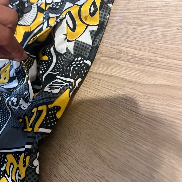 Comic Print Men's Swim Shorts - Picture 6 of 7